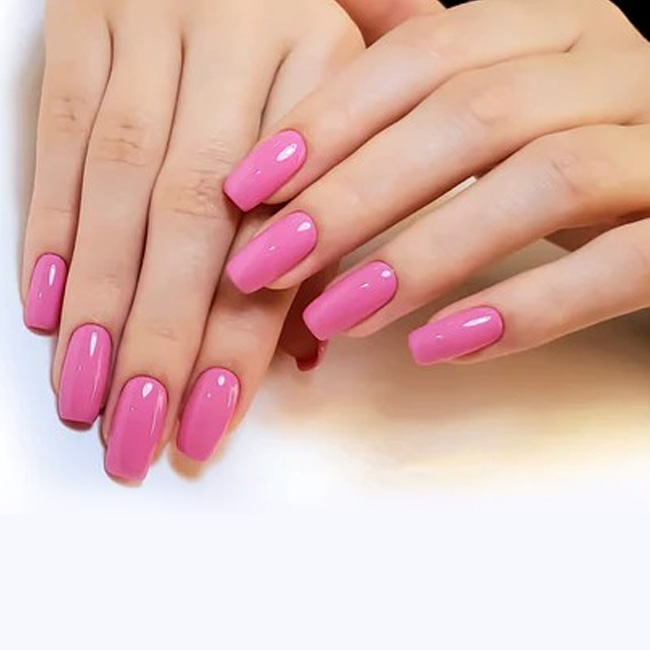 nail colur applicatino